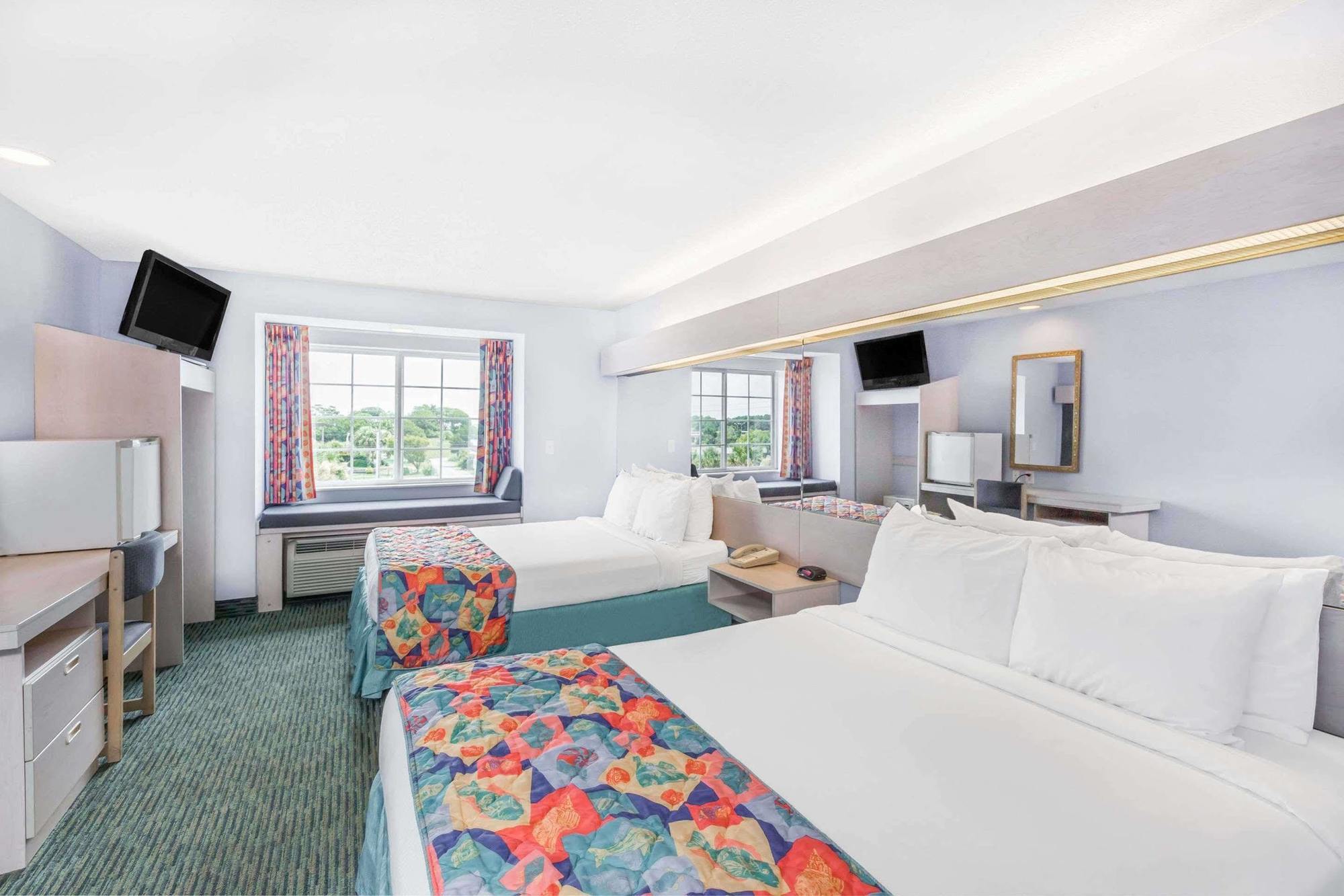 Microtel Inn & Suites By Wyndham Каролина Бийч Екстериор снимка